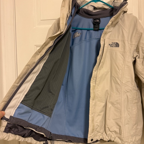 The North Face 3 in 1 Hyvent Women's Jacket - Picture 10 of 10